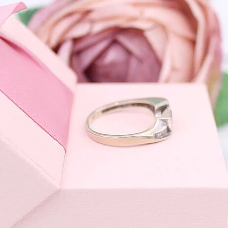 Złoty pierścionek p.585/3,00g