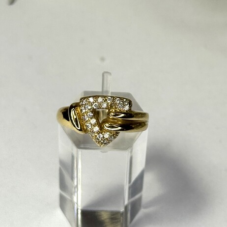 Złoty pierścionek 585/4,71g