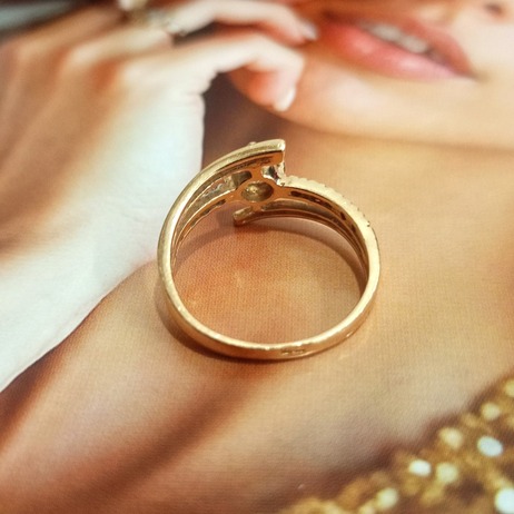 Złoty pierścionek p.585/2,75g