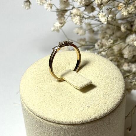 Złoty pierścionek p.585/1,53g