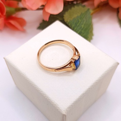 Złoty pierścionek p.585/2,77g