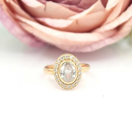 Złoty pierścionek p.333/2,18g