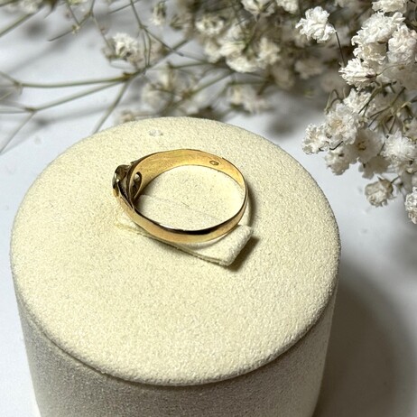 Złoty pierścionek p.585/1,81g
