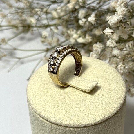 Złoty pierścionek p.375/3,40g