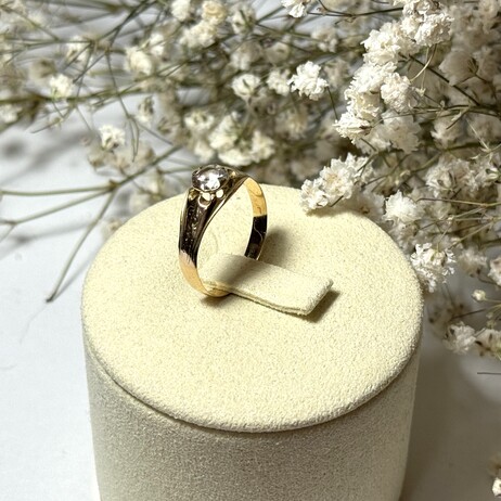 Złoty pierścionek p.585/1,81g