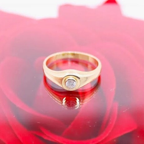 Złoty pierścionek p.585/2,17g