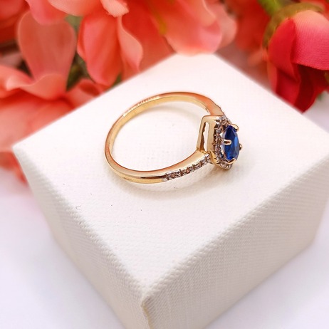 Złoty pierścionek p.585/2,88g