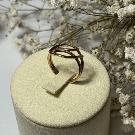 Złoty pierścionek p.585/2,55g