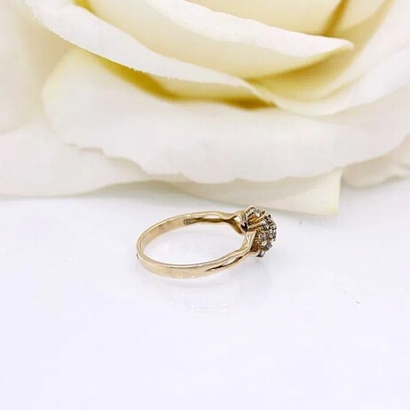 Złoty pierścionek p.333/1,86g