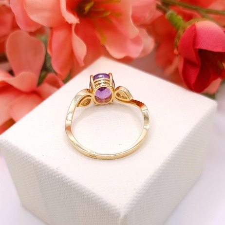 Złoty pierścionek p.585/2,39g