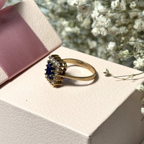 Złoty pierścionek p.585/4,21g