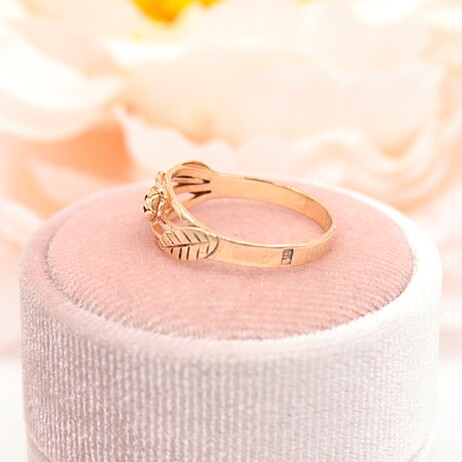 Złoty pierścionek p.585/2,44g