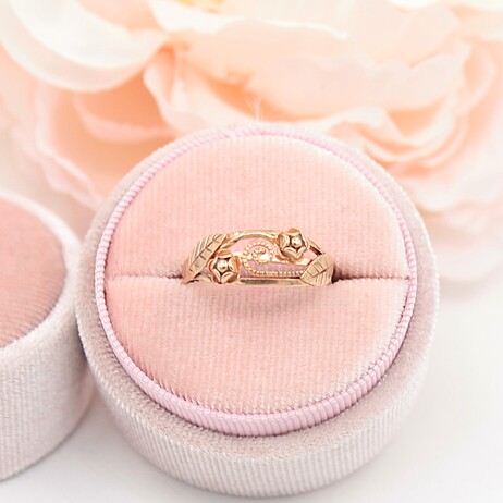 Złoty pierścionek p.585/2,44g