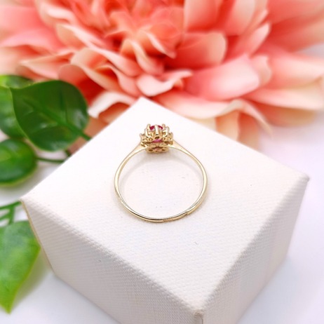 Złoty pierścionek p.585/1,37g