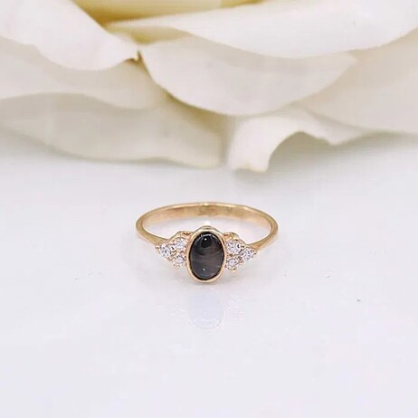 Złoty pierścionek p.585/2,05g