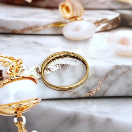 Złoty pierścionek p.585/0,95g