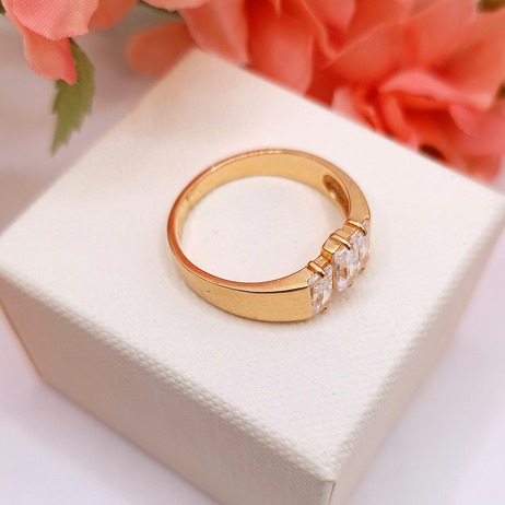 Złoty pierścionek p.585/4,26g