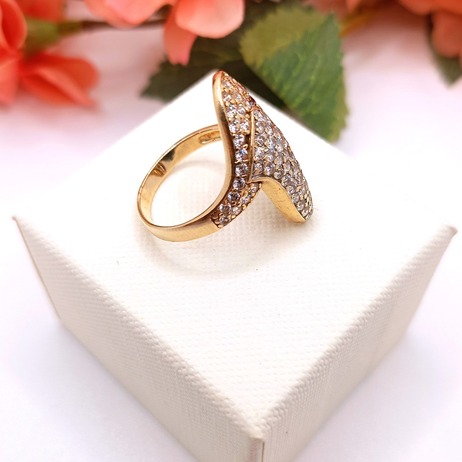 Złoty pierścionek p.585/4,29g