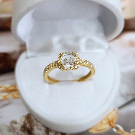 Złoty pierścionek p.585/1,94g