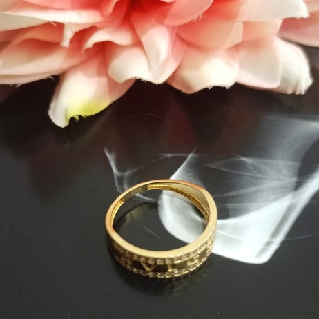 Złoty pierścionek p.585/2,80g