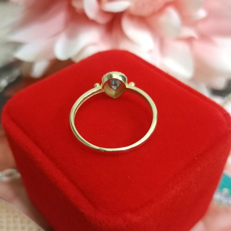 Złoty pierścionek p.585/1,79g