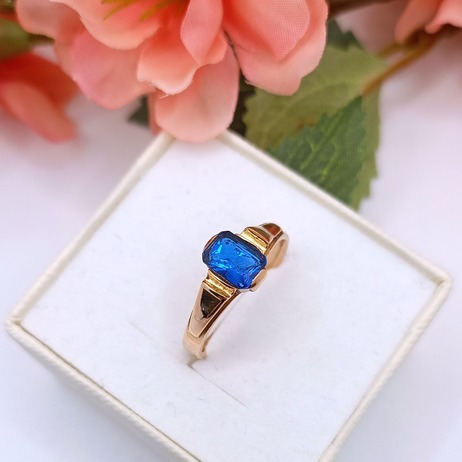 Złoty pierścionek p.585/2,77g