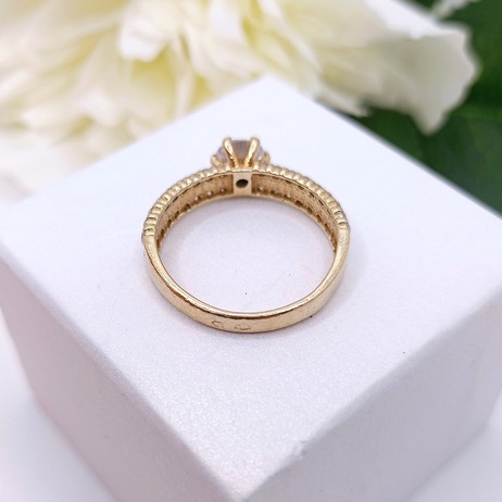 Złoty pierścionek p.585/3,01g