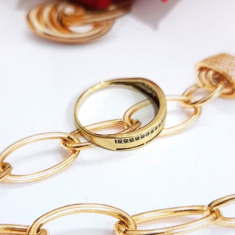 Złoty pierścionek p.333/1,59g