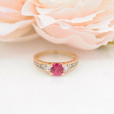 Złoty pierścionek p.585/3,26g