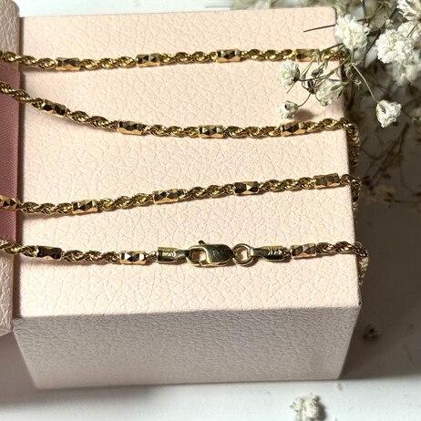 Złoty łańcuszek p.585/6,86g