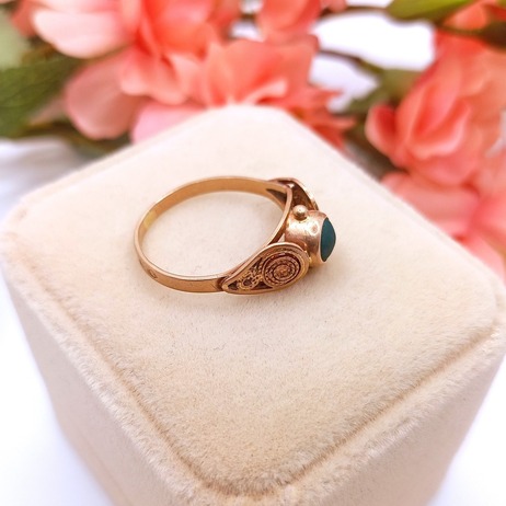 Złoty pierścionek p.585/2,79g