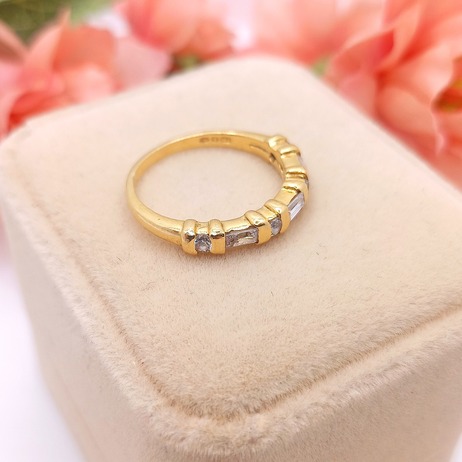 Złoty pierscionek p.750/3,80g