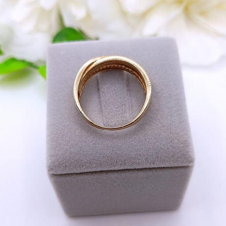 Złoty pierścionek p.585/3,27g