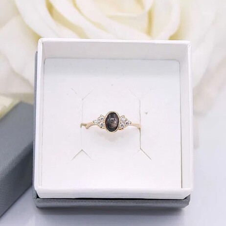 Złoty pierścionek p.585/2,05g