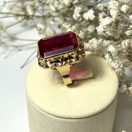 Złoty pierścionek p.585/11,16g