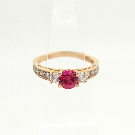 Złoty pierścionek p.585/3,26g