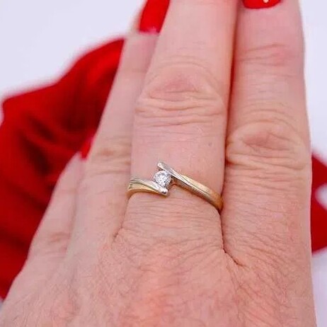 Złoty pierścionek p.585/2,68g