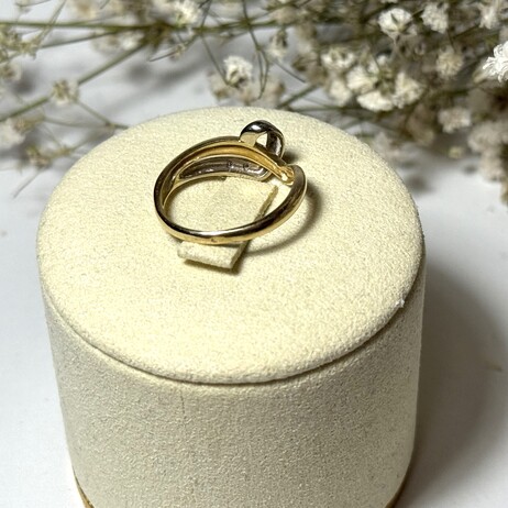 Złoty pierścionek p.585/2,38g