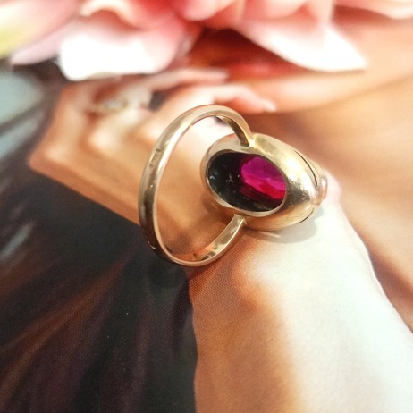 Złoty pierścionek p.585/6,30g