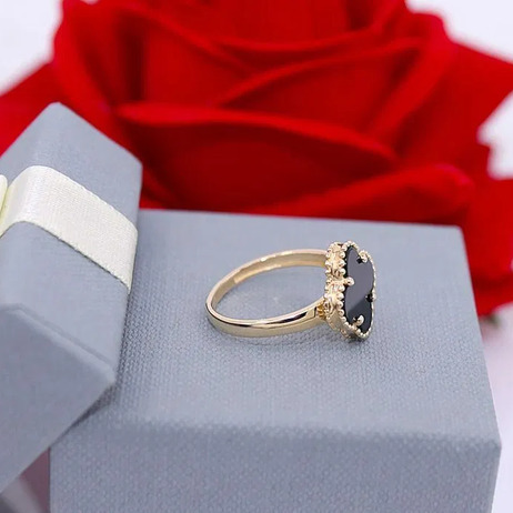 Złoty pierścionek p.585/2,57g