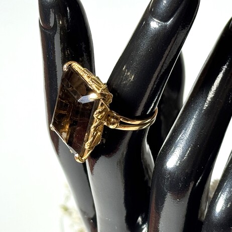 Złoty pierścionek p.585/9,15g