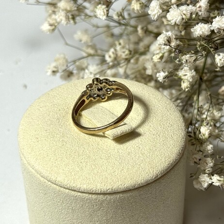 Złoty pierścionek p.585/3,03g