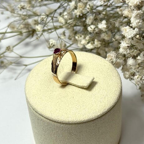 Złoty pierścionek p.585/1,78g