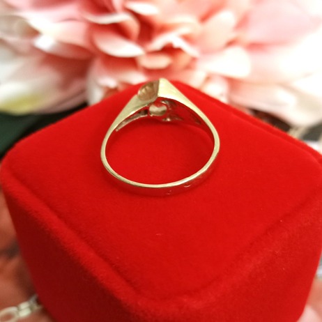 Złoty pierścionek p.585/3,51g