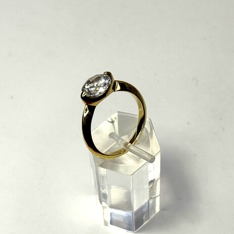 Złoty pierścionek p.585/4,06g