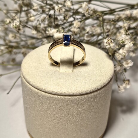 Złoty pierścionek p.585/2,62g