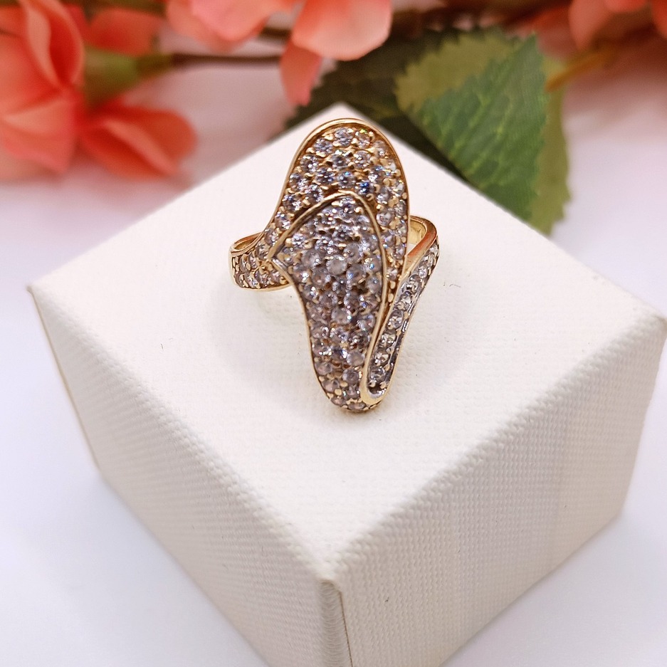 Złoty pierścionek p.585/4,29g