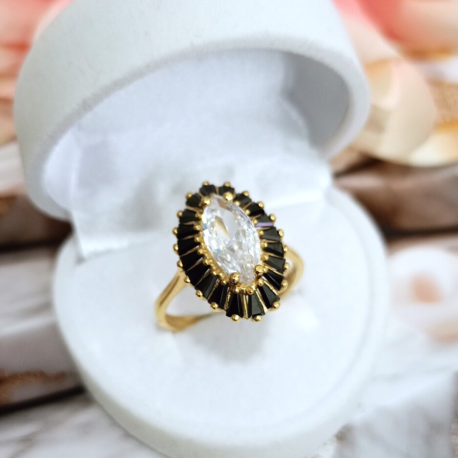 Złoty pierścionek p.585/4,28g