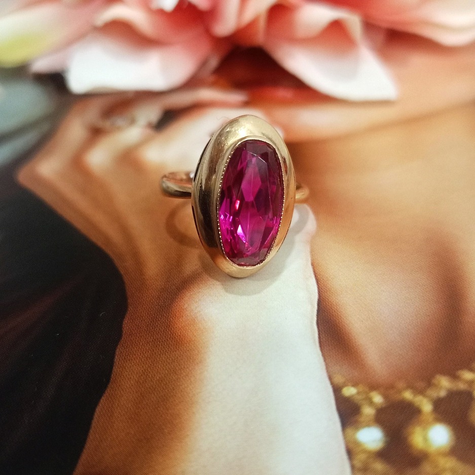 Złoty pierścionek p.585/6,30g