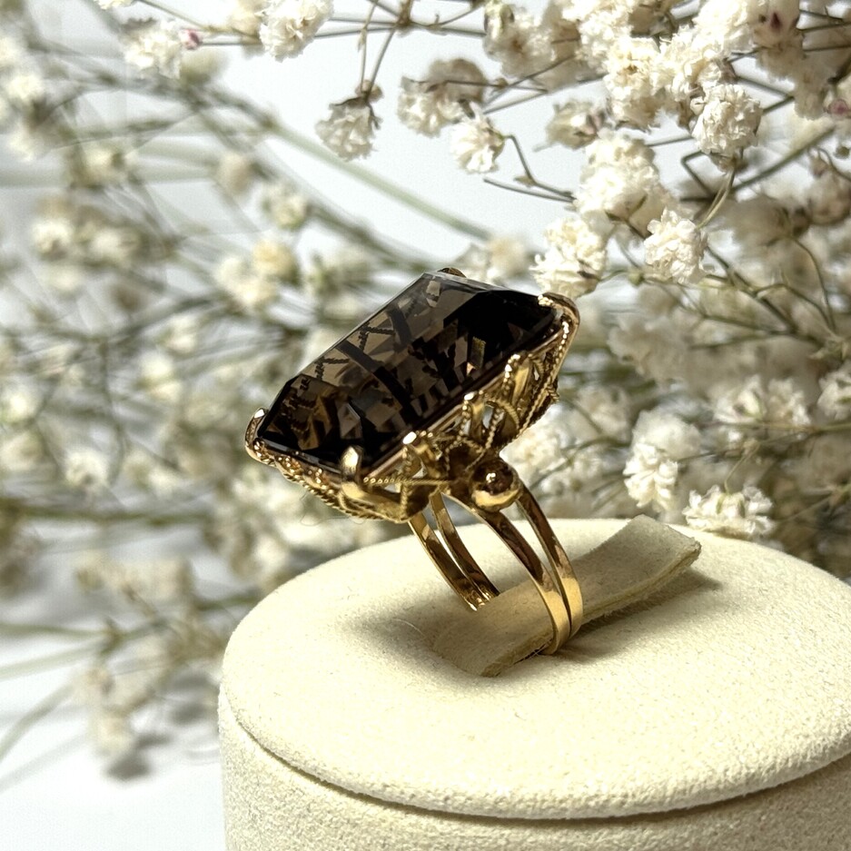 Złoty pierścionek p.585/9,15g